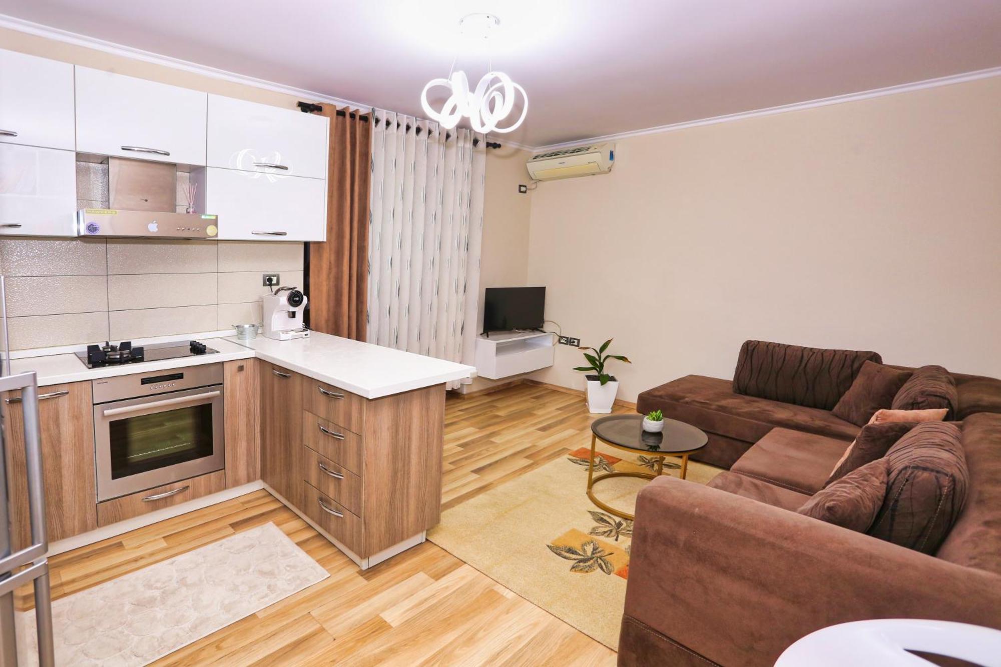 R&B City Center Apartment Tirana Exterior photo