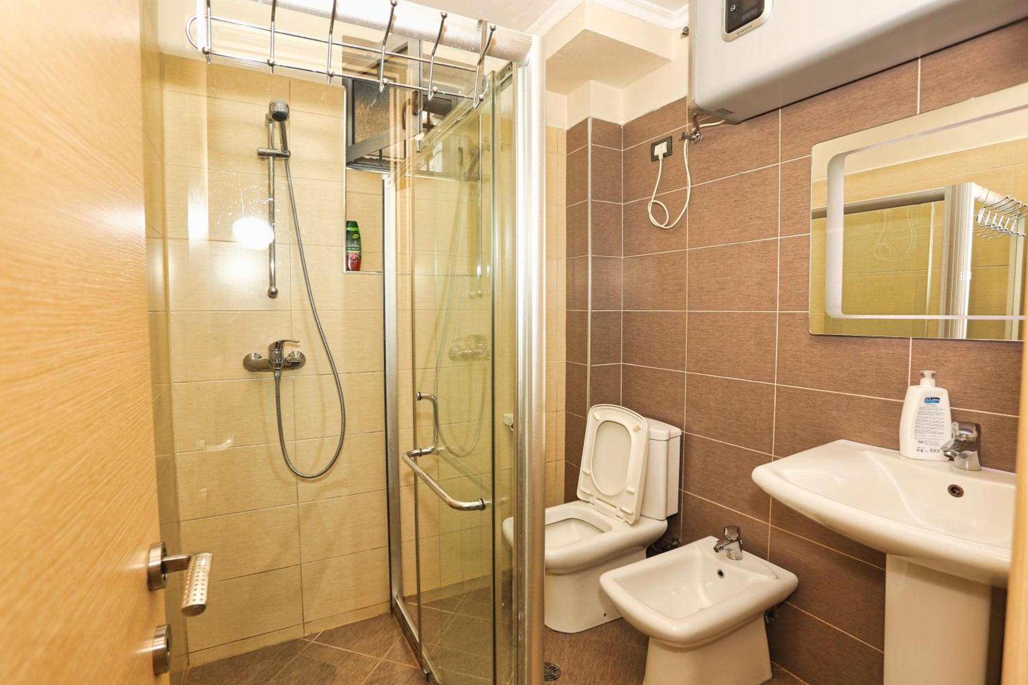R&B City Center Apartment Tirana Exterior photo