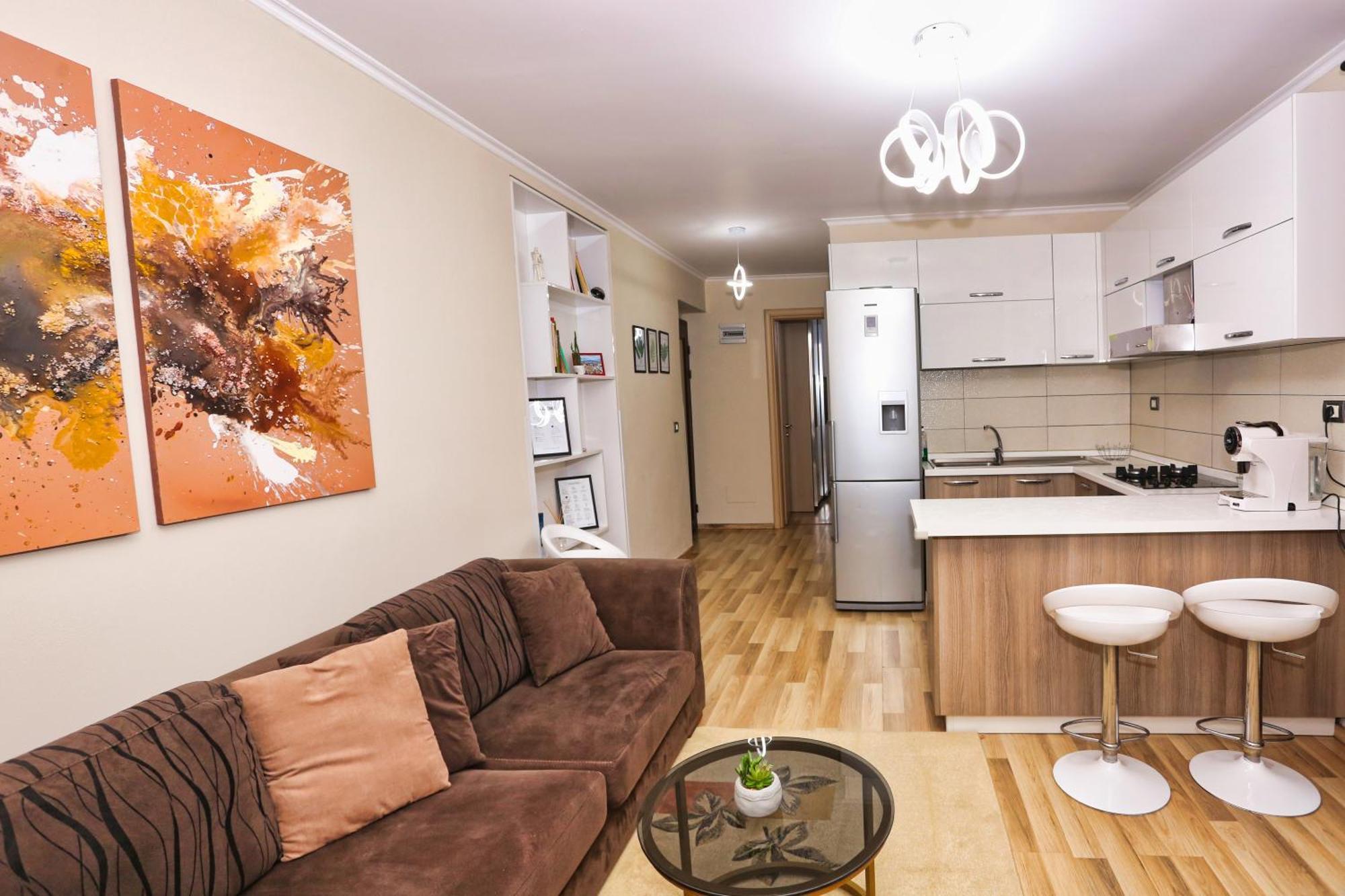 R&B City Center Apartment Tirana Exterior photo