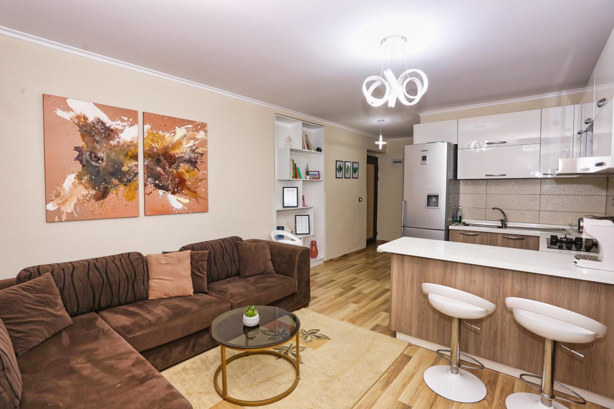 R&B City Center Apartment Tirana Exterior photo