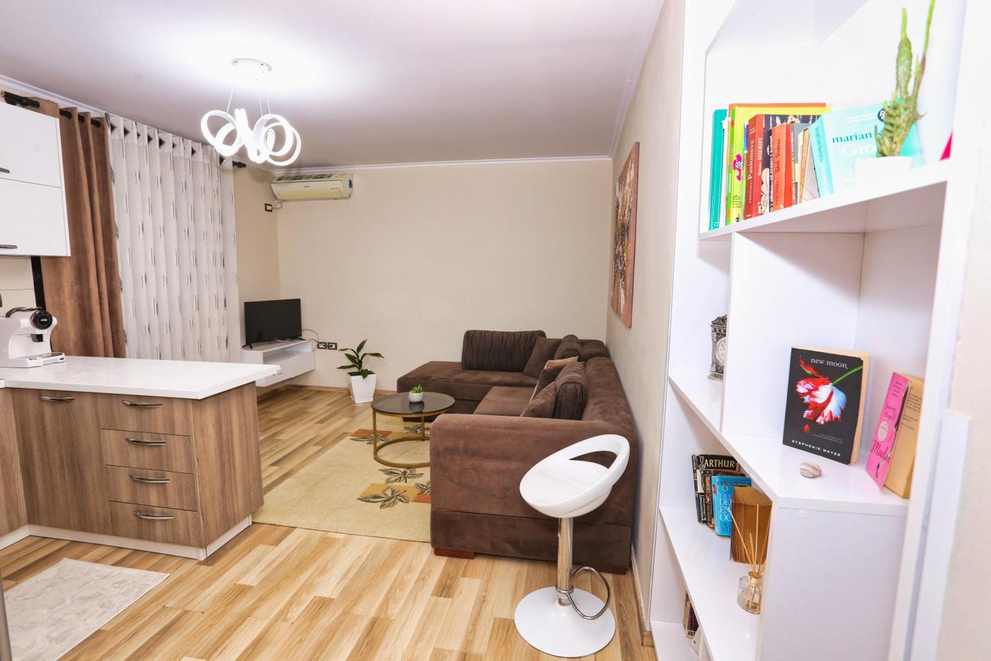 R&B City Center Apartment Tirana Exterior photo