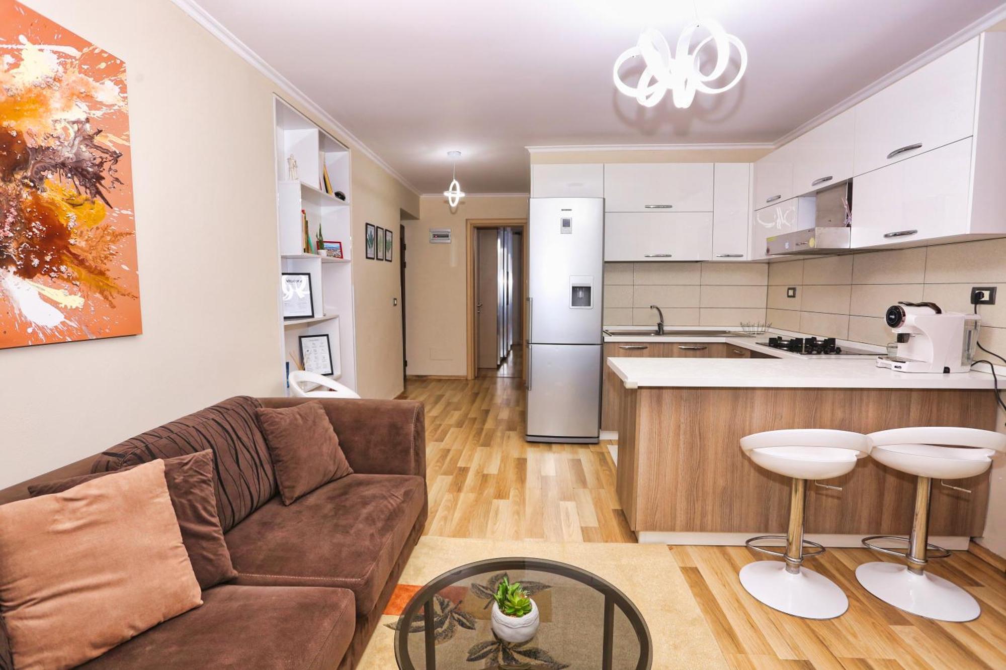 R&B City Center Apartment Tirana Exterior photo