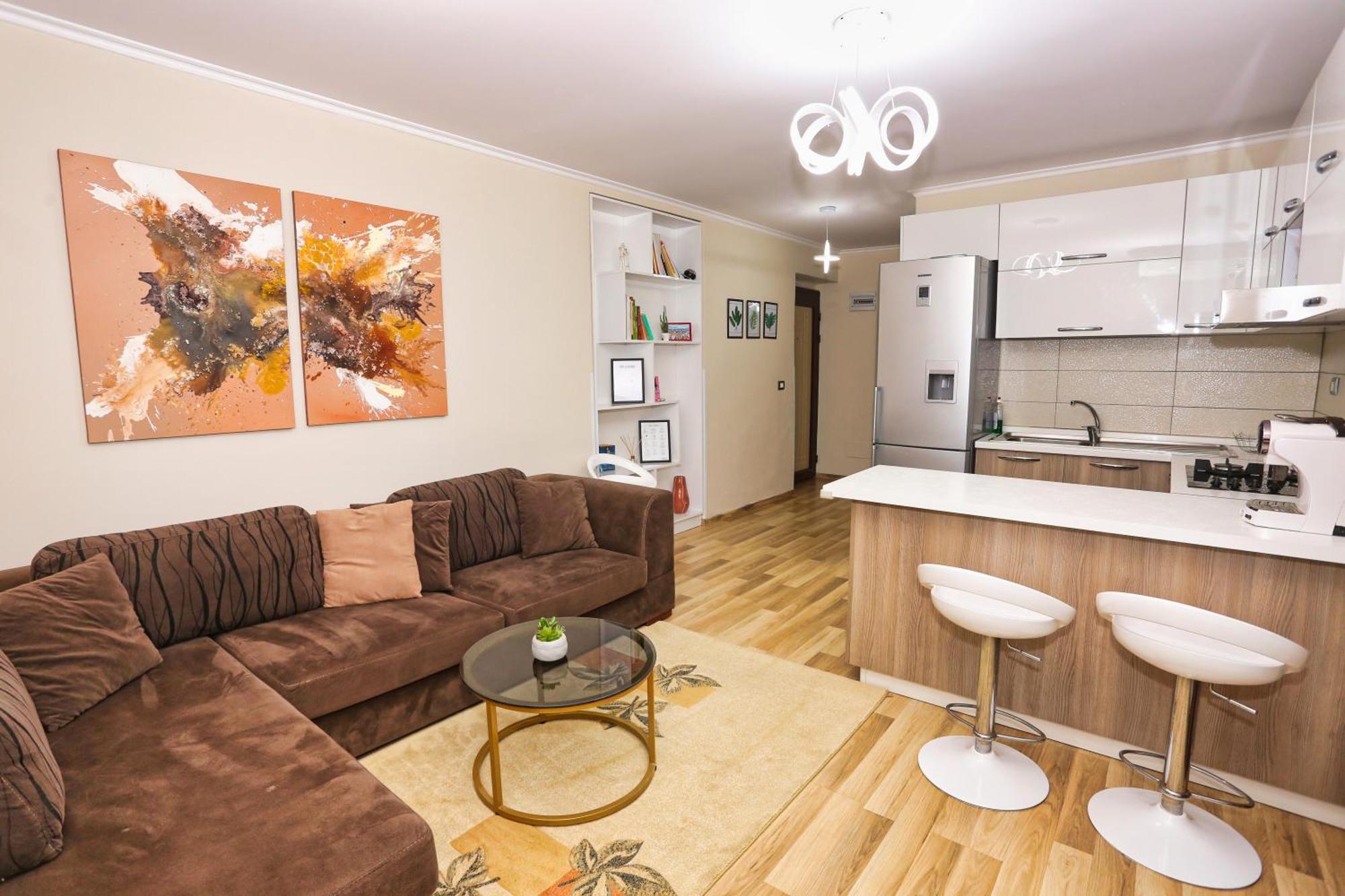 R&B City Center Apartment Tirana Exterior photo